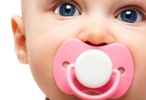 Primeros pasos para cuidar los dientes de tu bebé